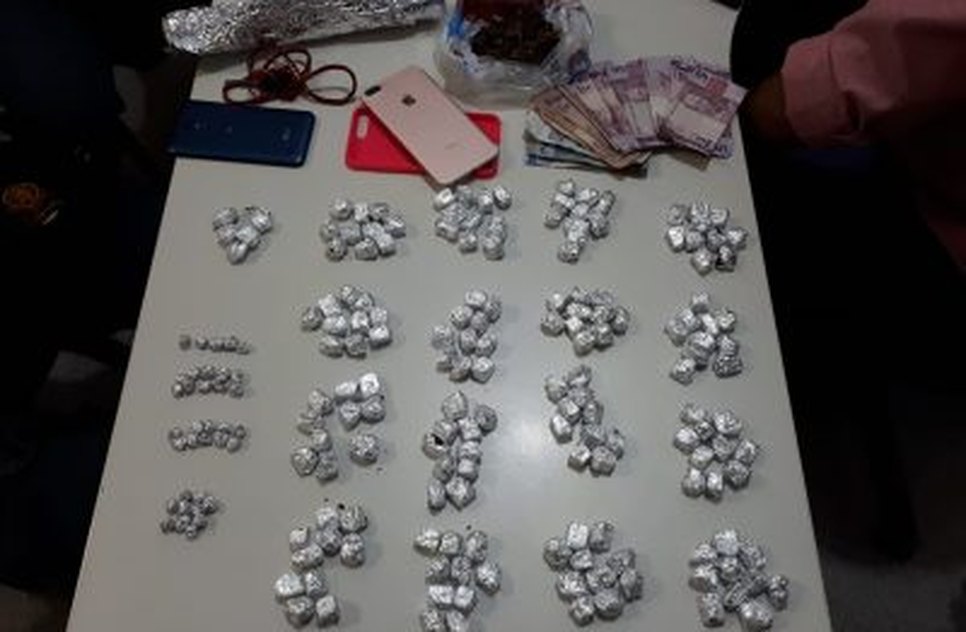 material apreendido pela polícia