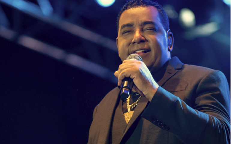 Raça Negra estreia turnê “Me Leva Junto Com Você” em São Paulo