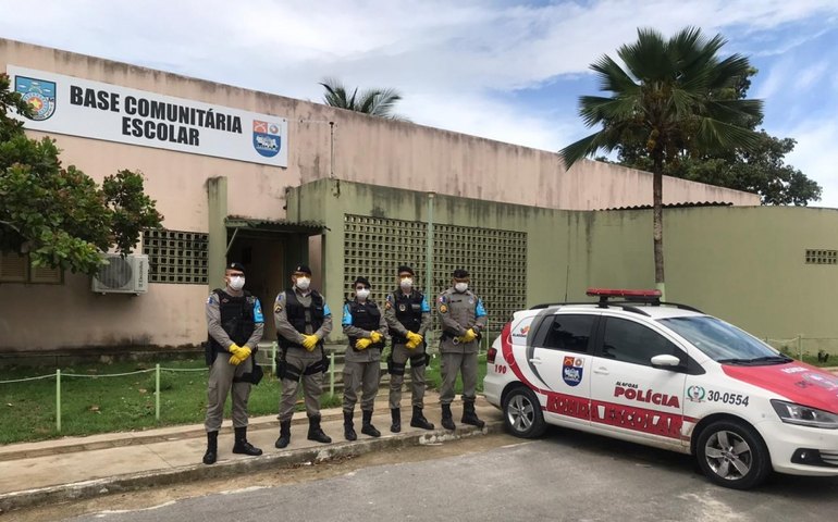 PM flagra 47 descumprimentos no 13º dia de vigência do Decreto Emergencial em AL