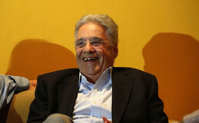 Ex-presidente Fernando Henrique Cardoso assina manifesto pela democracia