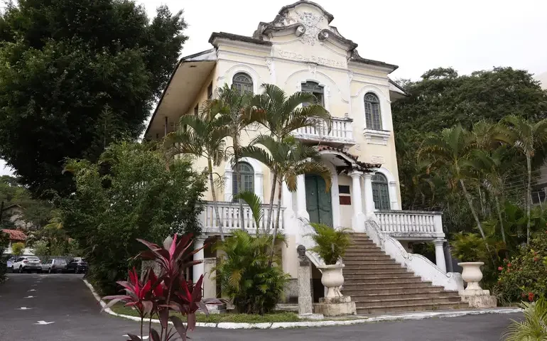 Como é viver no Retiro dos Artistas? Conheça as acomodações do lar de famosos