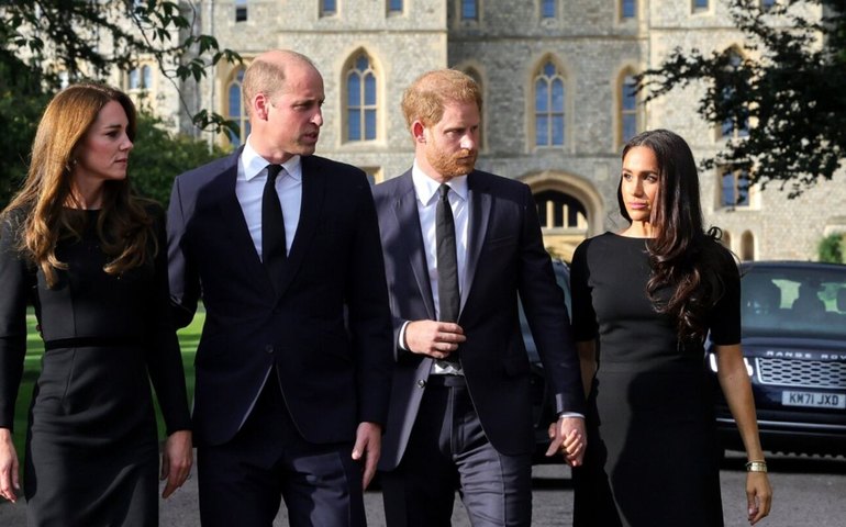 Prima de príncipes William e Harry, Rosie Roche é encontrada morta aos 20 anos em casa na Inglaterra