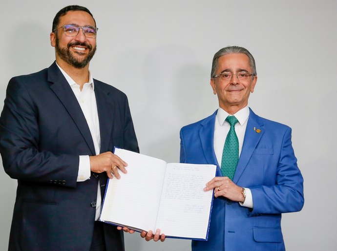 Desembargador Fábio Bittencourt assume governo de Alagoas