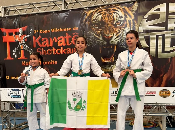 Arapiraquense Vitória celebra mais um título na carreira na 7ª Copa Vilelense de Karatê