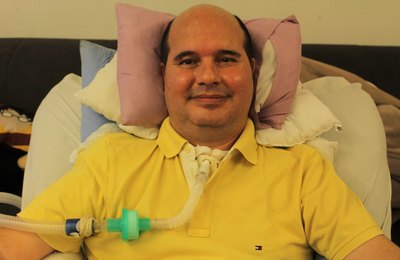 Ativista das doenças raras é protagonista de minissérie sobre Esclerose Lateral Amitrófica (ELA)