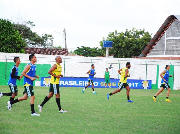 Elenco do Coruripe se reapresentou na tarde desta terça-feira no Gersão