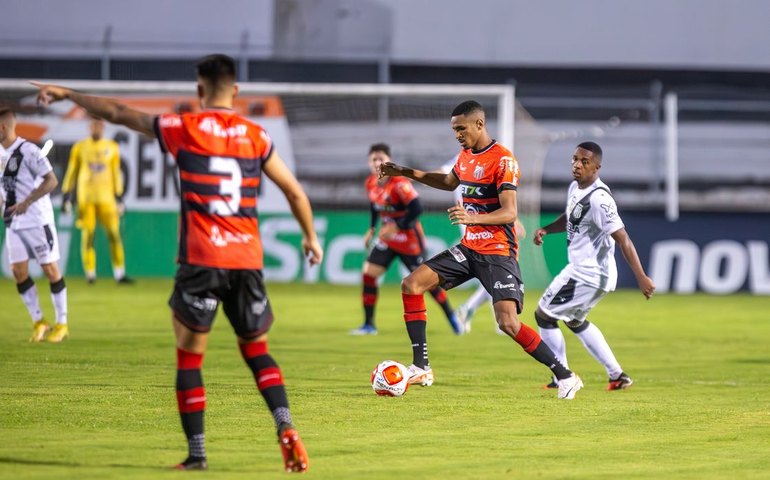 Série B: Ponte Preta e Ituano jogam para fugir do Z4 da competição