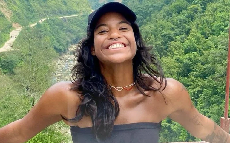 Parque na Indonésia divulga imagens de operação de resgate de brasileira