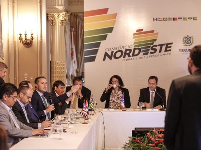 Missão na Europa é fundamental para captação de novos negócios, diz Renan Filho