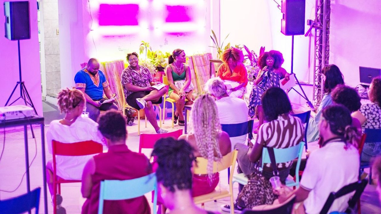LGBTQIA+ negros relatam agressões recorrentes na internet