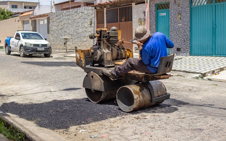 Operação Tapa Buraco: Infraestrutura recupera mais de 40 vias de Maceió