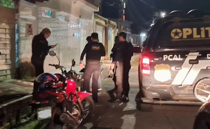 A equipe foi chamada pelo Núcleo de Atendimento à Mulher no Complexo de Delegacias Especializadas (Code) A equipe foi chamada pelo Núcleo de Atendimento à Mulher no Complexo de Delegacias Especializadas (Code)