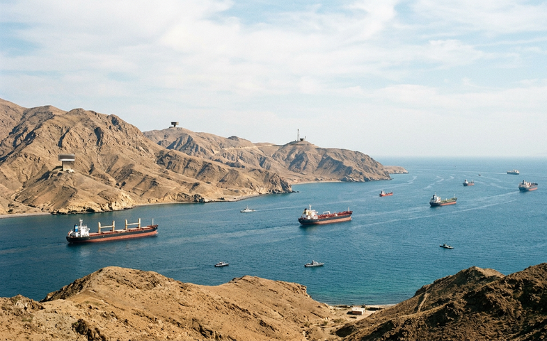 Irã descarta fechar o estreito de Ormuz neste momento, afirma ministro