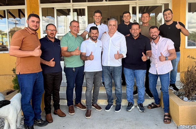Pré-candidatura de Alfredo Gaspar ao Senado ganha força no Agreste com adesão em massa de vereadores de Feira Grande
