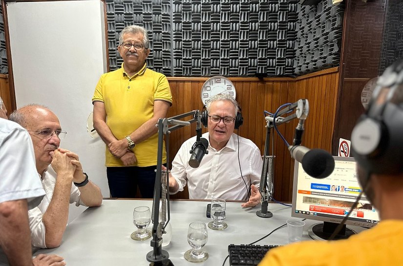 Em visita a Penedo, senador Renan conhece projetos em andamento da gestão do prefeito Ronaldo Lopes