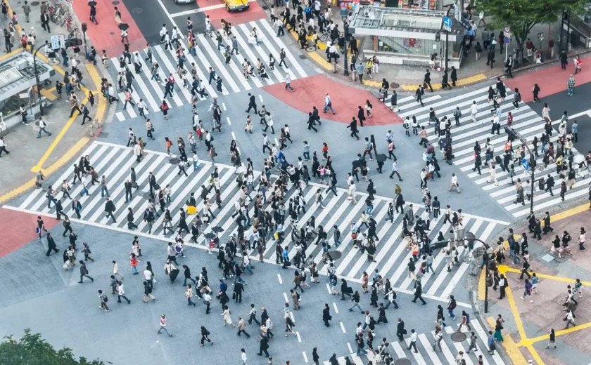 Japão registra declínio de população, mas residentes estrangeiros renovam recorde