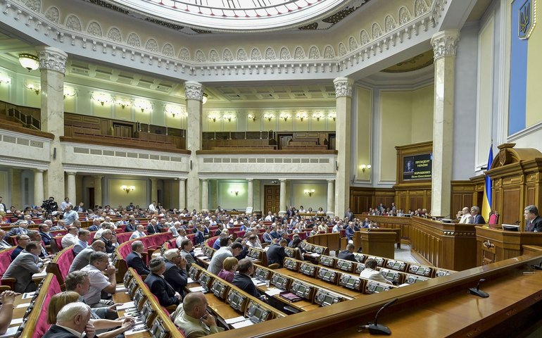 Governo ucraniano perde controle sobre energia e enfrenta denúncias de corrupção