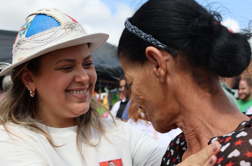 Samyra do Basto visita feiras em Arapiraca e Piaçabuçu e amplia diálogo com a população no fim de semana