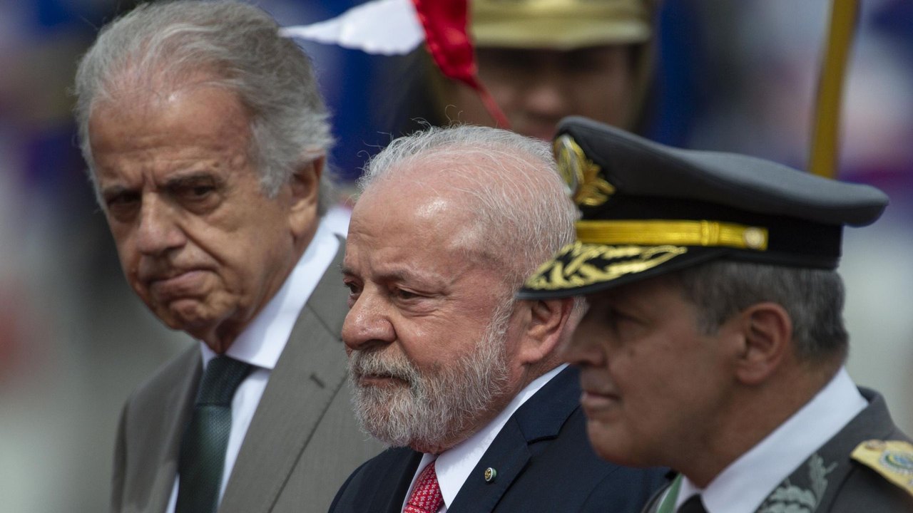 Antes de se armar, Brasil precisa de controle civil efetivo das Forças Armadas, afirmam analistas