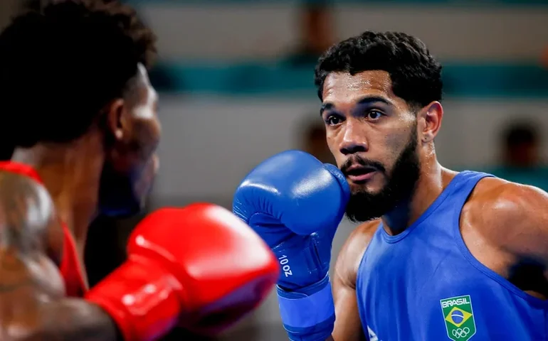 Luiz Oliveira, o Bolinha, se torna o 10º representante do boxe brasileiro na Olimpíada de Paris