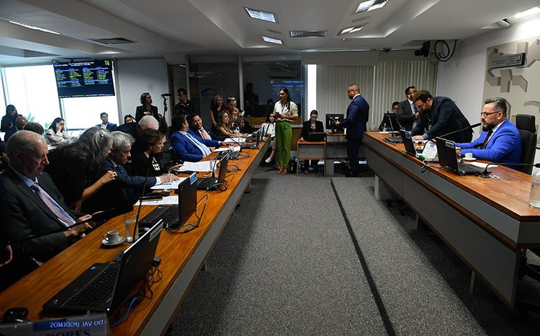 CRA convida ministros em busca de solução para mobilização de fiscais