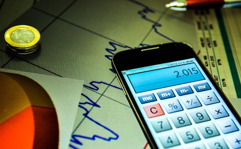 Mercado financeiro projeta inflação de 4,83% em 2025