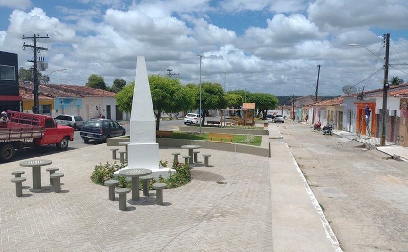 Prefeitura de Penedo inaugura primeira etapa do Programa Meu Bairro Melhor