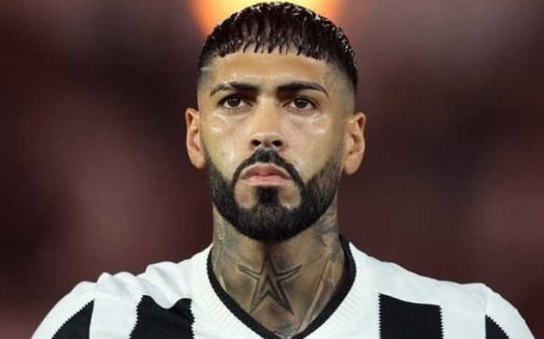 Barboza critica direção do Botafogo após revés na Argentina: 'Difícil que as coisas deem certo'