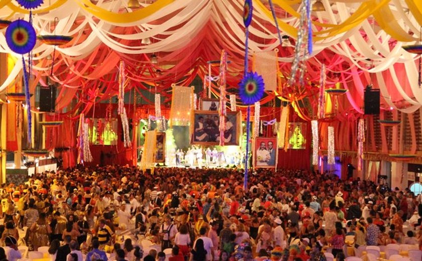Em Maceió, baile pré-carnaval da Tropicoisa volta com tudo em sua terceira edição