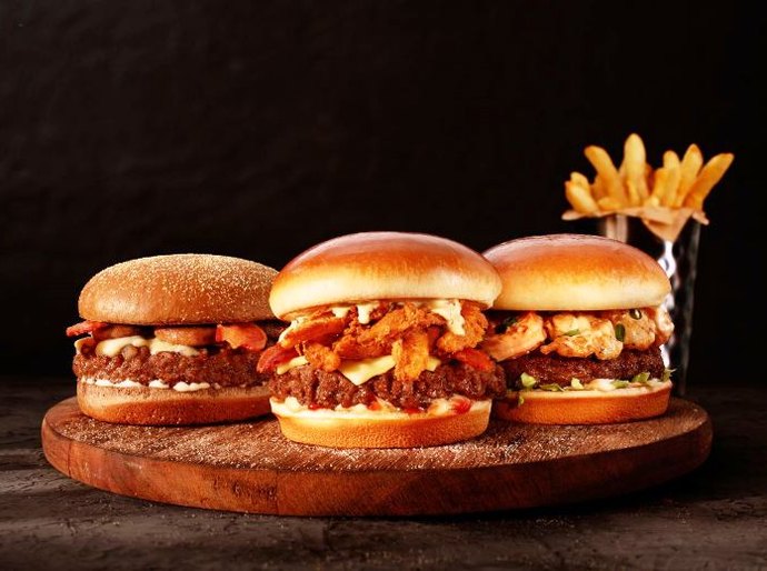 Nova campanha do Outback apresenta Festival de Burgers com sabores exclusivos