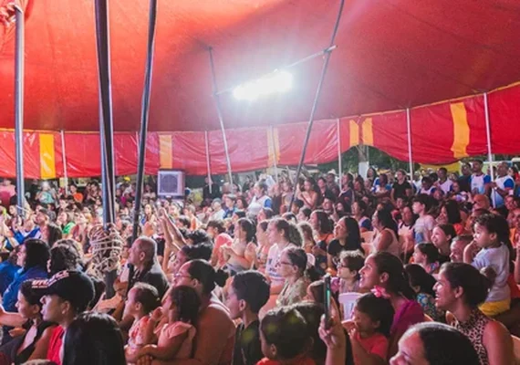 Cultura e diversão marcam abertura da Flijaça