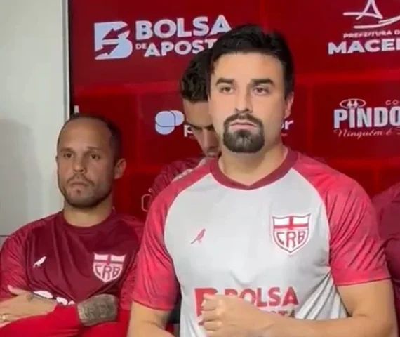 Elenco do CRB quebra o silêncio e blinda técnico Eduardo Barroca em meio a jejum histórico