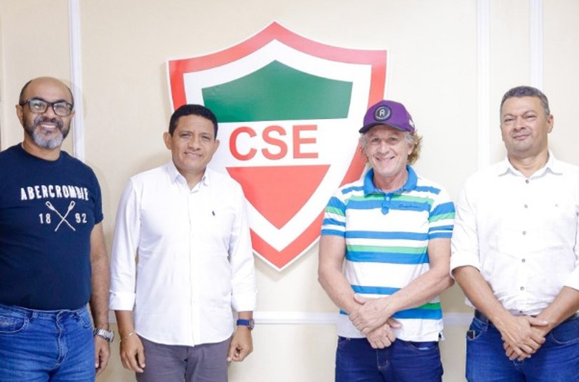 Prefeito Júlio Cezar recebe diretoria do CSE e destaca importância do time para Palmeira