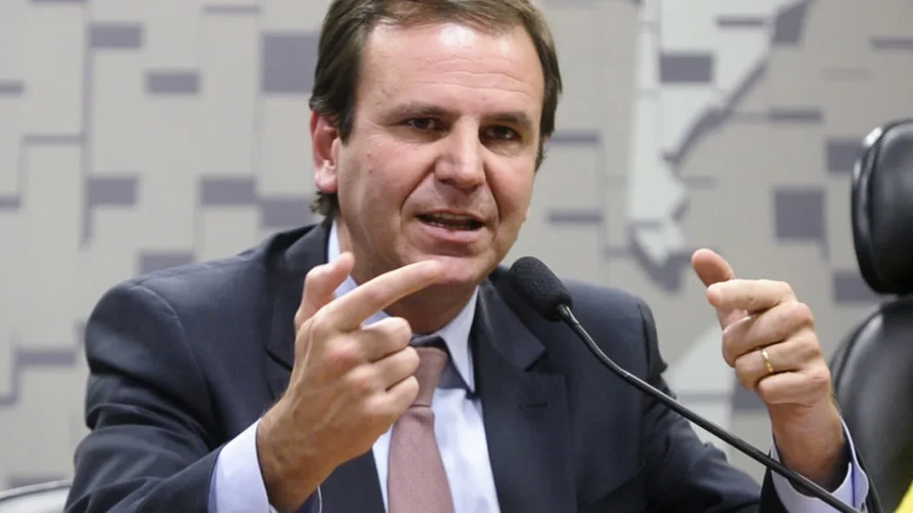 Pesquisa Datafolha-Rio: na véspera da eleição, Paes tem 46% dos votos válidos, contra 38% de Ruas
