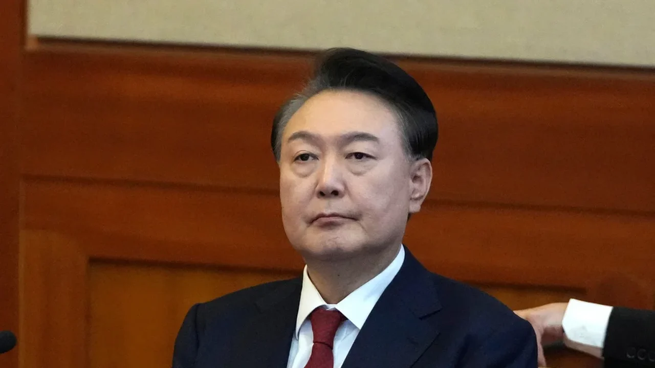Ex-presidente sul-coreano recebe sentença de prisão perpétua por impor lei marcial em 2024