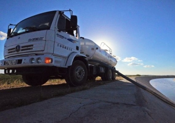 Governador confirma medidas de ampliação de oferta de água para combater efeitos da seca