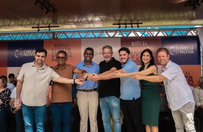 Em Igreja Nova, Arthur Lira entrega retroescavadeira anfíbia e fortalece perímetros irrigados do São Francisco