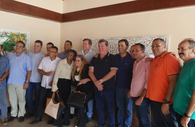 Bloco decisivo na reeleição de Rui fecha com Marx para o Senado