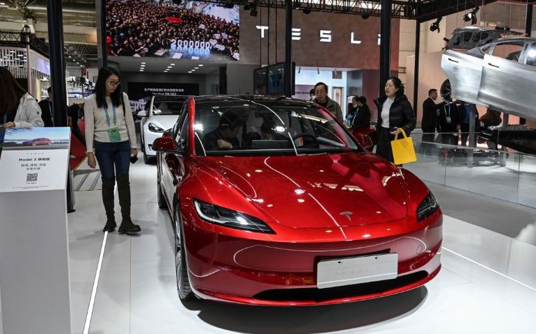 Tesla faz recall de mais de 1,6 milhão de carros na China para correção de software remoto