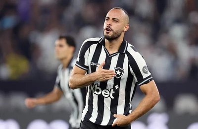 Com três de Arthur Cabral, Botafogo vence Corinthians, que termina rodada no Z4 do Brasileirão