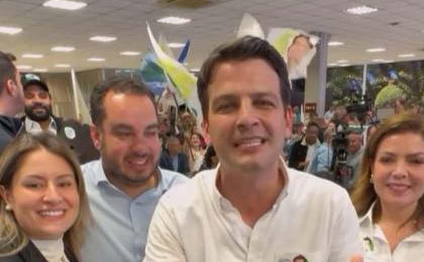 Pimentel, candidato de Ratinho Junior, vence Cristina Graeml e se elege prefeito de Curitiba