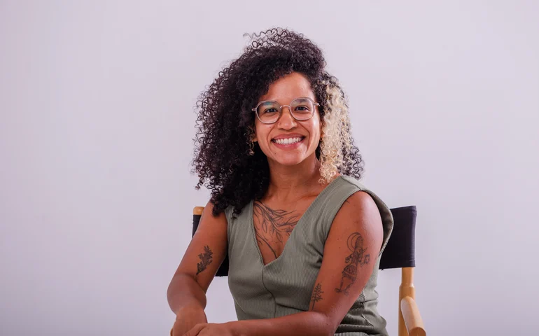 Cia do Chapéu abre inscrições para oficina de tecido acrobático voltada a mulheres negras em Maceió