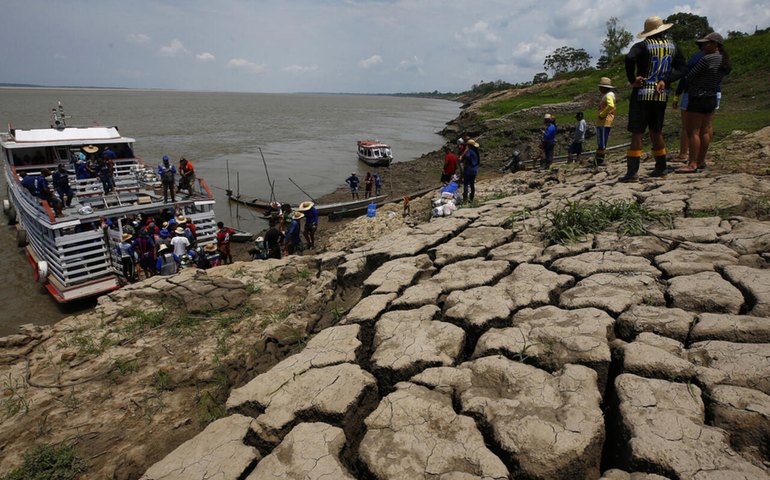 Equador determina série de cortes de energia por causa de seca severa