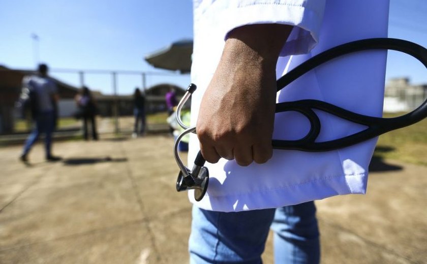 MEC publica edital de novo exame para alunos de Medicina; veja como será