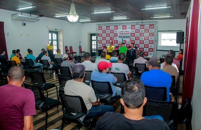 SMTT Penedo e Detran Alagoas atualizam motoristas do transporte escolar sobre segurança e legislação