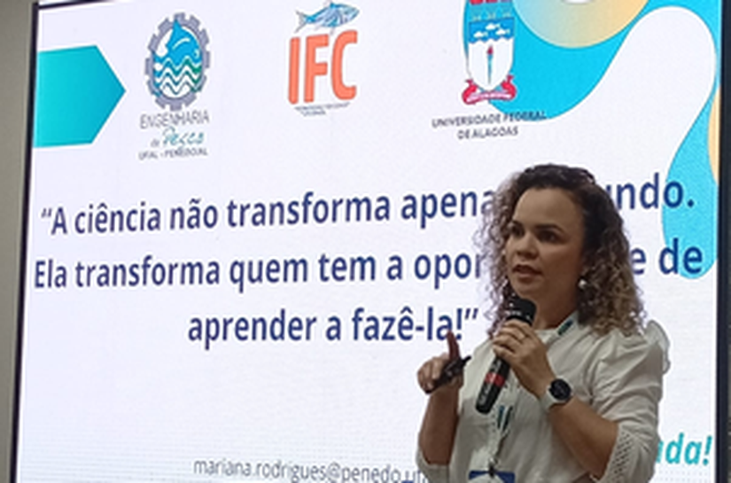Professora da UE Penedo realiza palestra em evento internacional de aquicultura