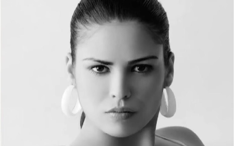 Ex-modelo é encontrada morta e com o corpo carbonizado em Cotia