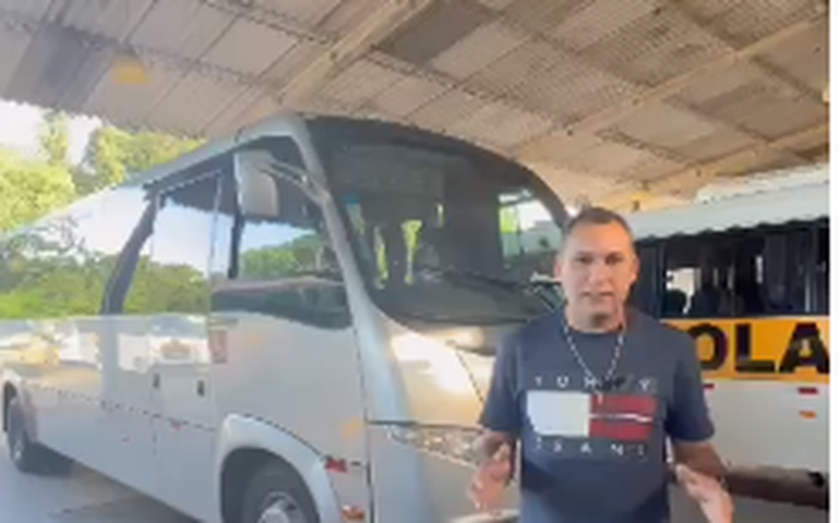 Transporte escolar universitário de Campestre é reforçado com a chegada de um novo ônibus