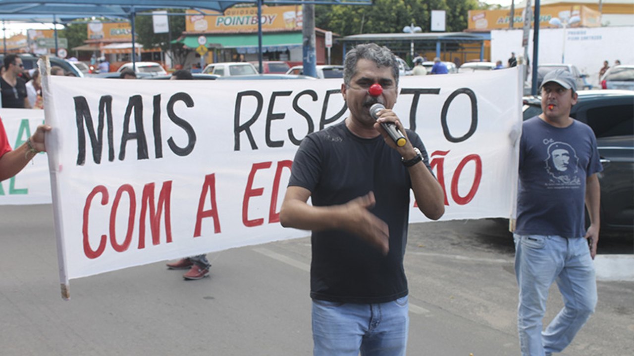 Vereador Edvaldo critica intransigência de gestor durante greve dos trabalhadores da Educação