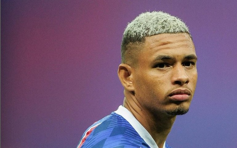 Diego Rosa ameaça abandonar a carreira após vaias da torcida do Bahia: 'Meu último jogo'